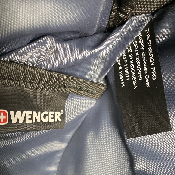 Wenger Synergy Pro 16" Laptop Backpack, Black/Grey - Picture 16 of 17